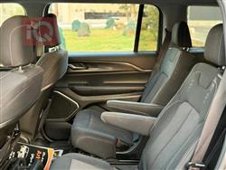 جیپ L گراند شیرۆکی